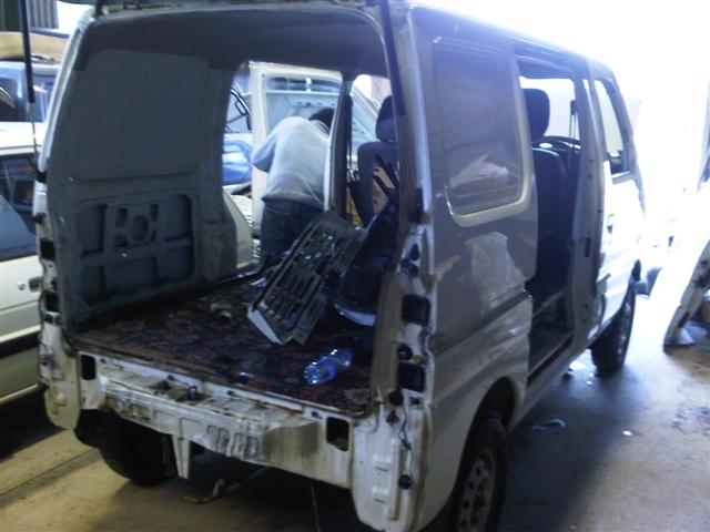 Suzuki Carry stripped in preparation for respray