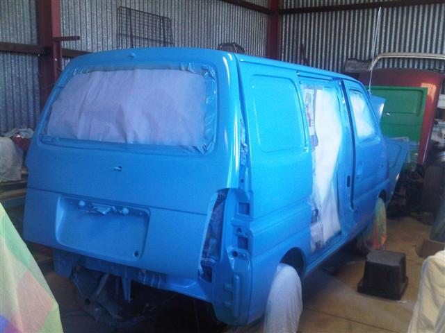 Suzuki Carry painted in Bedford Cargo Blue